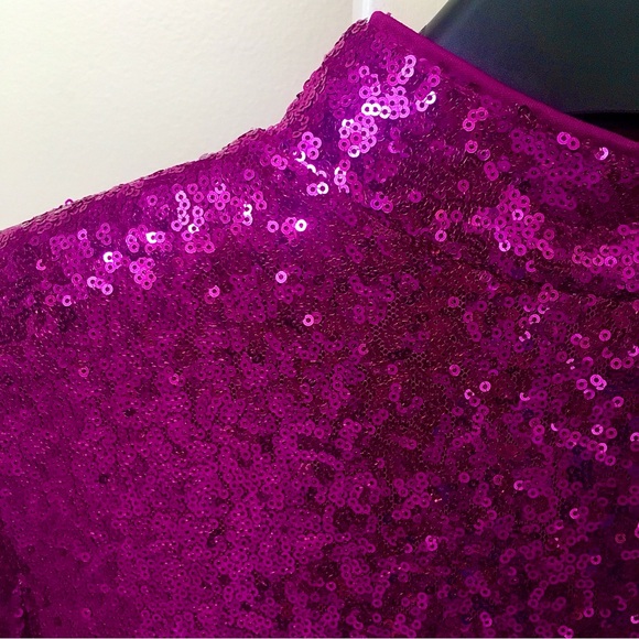 Brand new never worn hot pink sequinned long sleeve zip back crop top size M - Picture 3 of 5